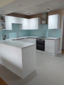 kitchen fitter Chippenham